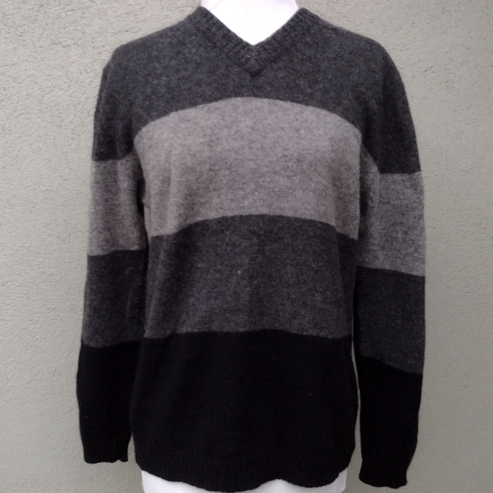 Flawed SouthWest Blue Gray and Black Wool Sweater - S